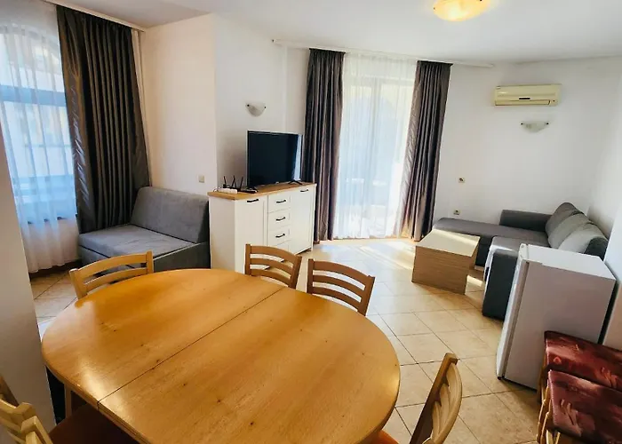 Spacious With 2 Bedrooms And 2 Bathrooms Complex Royal Sun Sunny Apartamento *