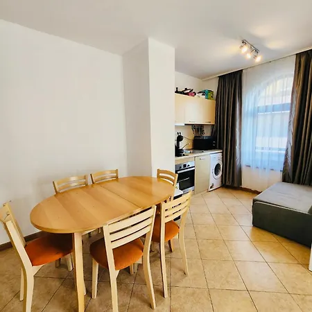 Spacious With 2 Bedrooms And 2 Bathrooms Complex Royal Sun Sunny Apartment Slantschew brjag